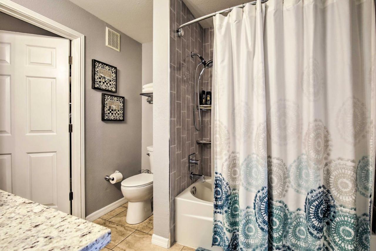 Modern Condo With Pool 4 Mi To Clearwater Beach! Exteriör bild